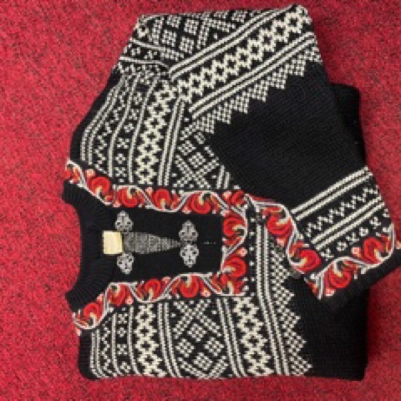 Norway Black and Red Crewneck Sweater - Picture 4 of 7